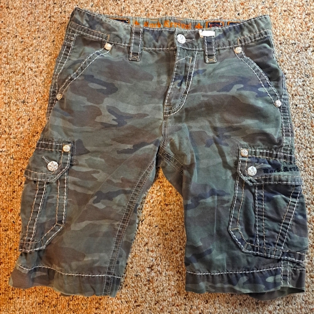 Rock revival camo mens shorts sz 34